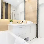Inqse Centre 公寓式酒店