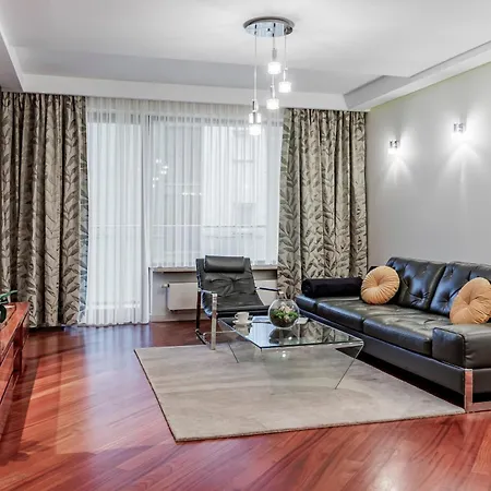 Aparthotel Inqse Centre