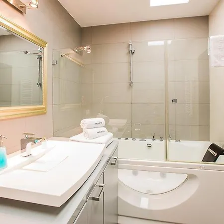 Hotel apartamentowy Inqse Centre