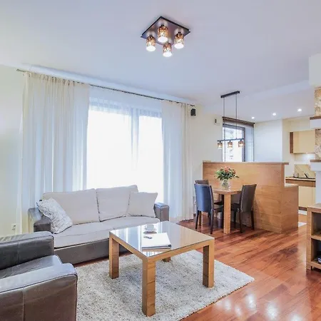 Inqse Centre Hotel apartamentowy 4*