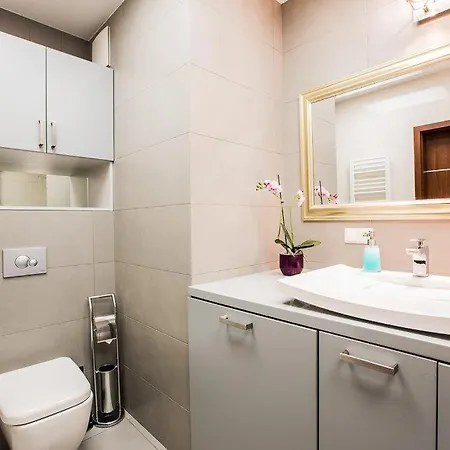 Inqse Centre 4*